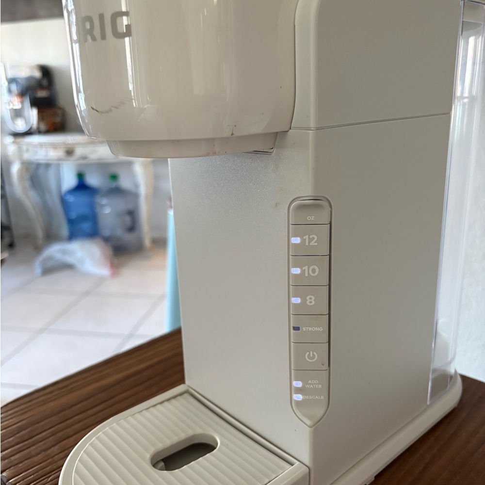 Keurig White Single-Serve Coffee Maker